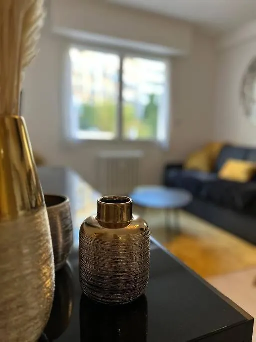 Appartamento Joli F2, 7 Min De La Gare Cannes